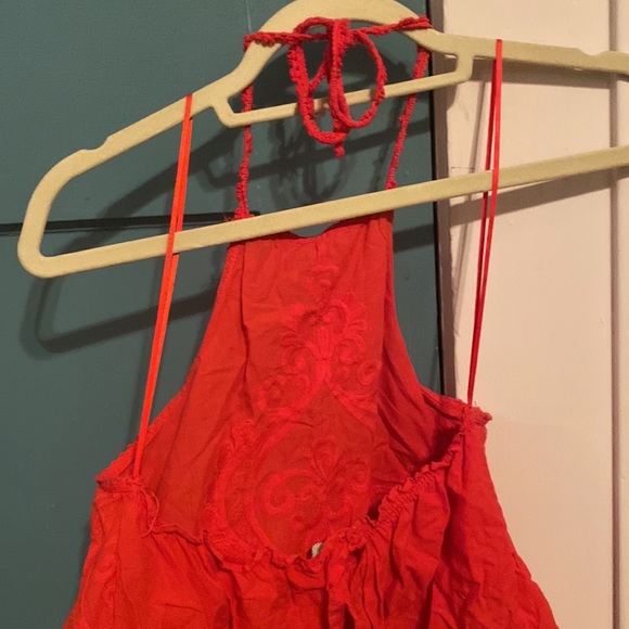 URBAN OUTFITTERS halter tie open back top - Picture 2 of 2